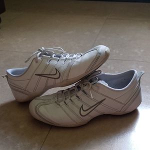 Nike cheer shoes